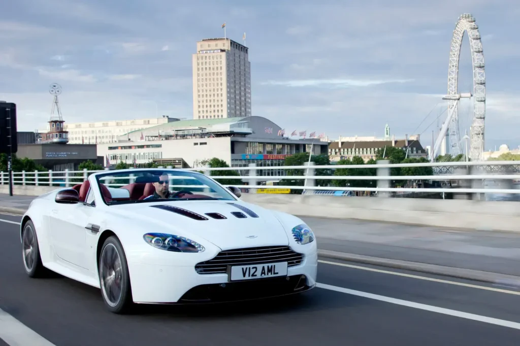 Aston Martin V12 Vantage Roadster