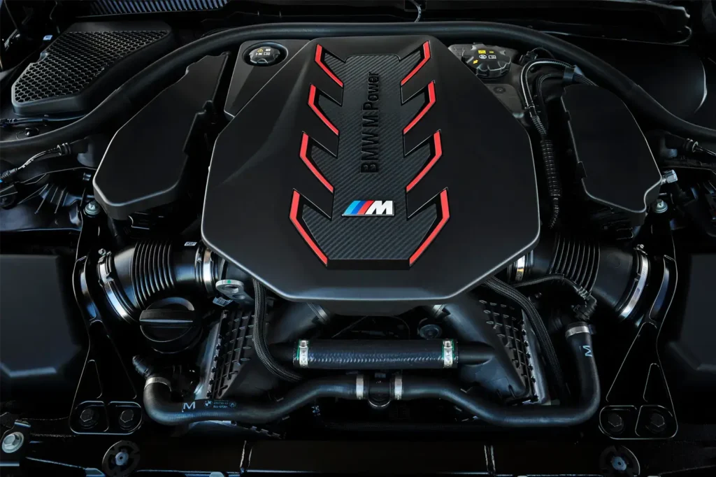 Bmw-m5-Touring2024-moteur