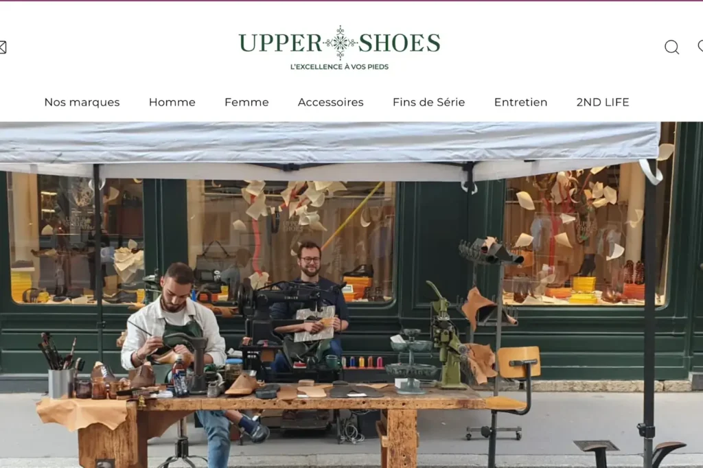 stand de cirage et animation devant la boutique Upper Shoes