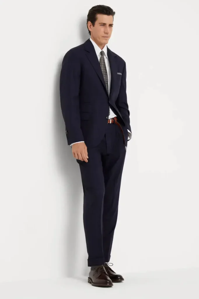 Brunello Cucinelli-pantalon double pince sur mannequin, pantalon homme à pince pantalon homme plié pantalon homme à plis pantalon plié pantalon pli pli pantalon pantalon à plis pantalon a plis