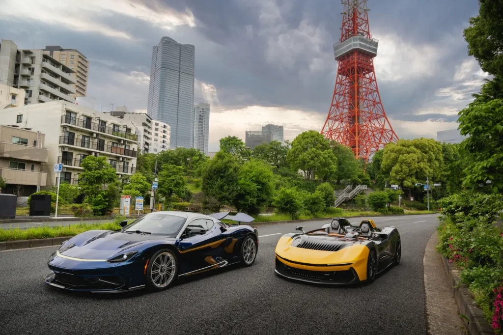 Pininfarina_B95_and_Battista_Cinquantacinque_in_Japan-Automobili