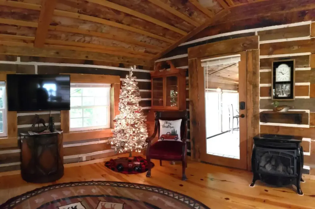 Titre La Cabane sur la ferme d'arbres de Noël de Culver dans le Comté de Rabun