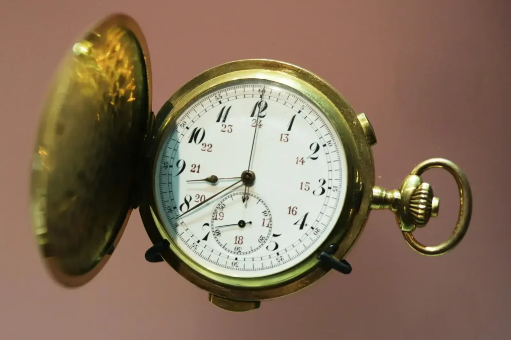 montre de poche-pexels-jean-fabien-pagano