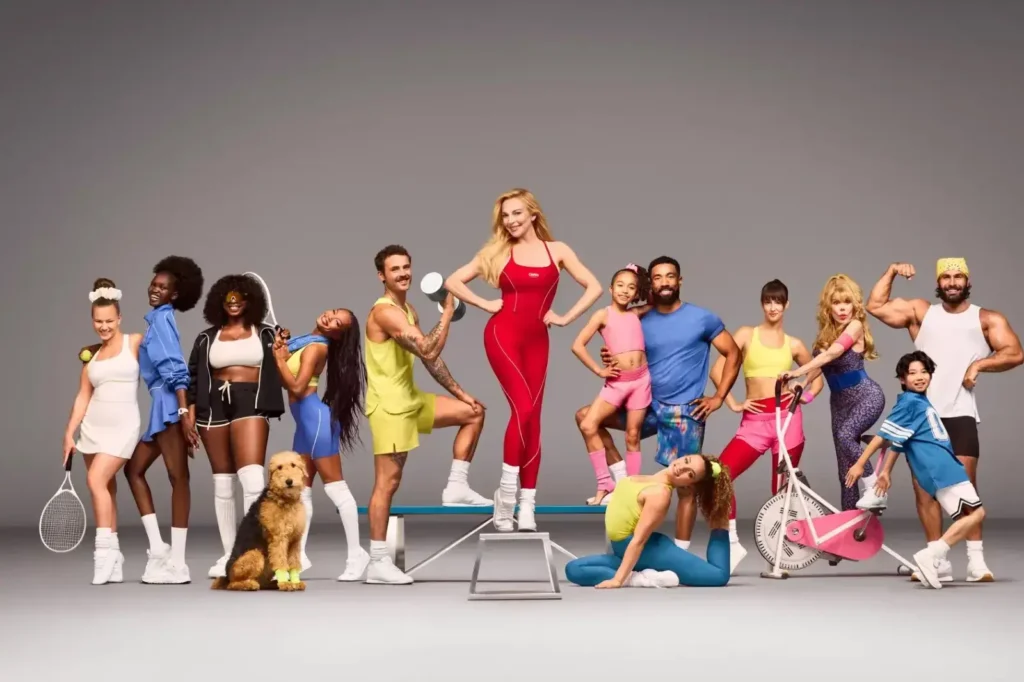 Dylan Efron-Lindsay Lohan-Old Navy 2025-mannequin en tenue de sport Old Navy