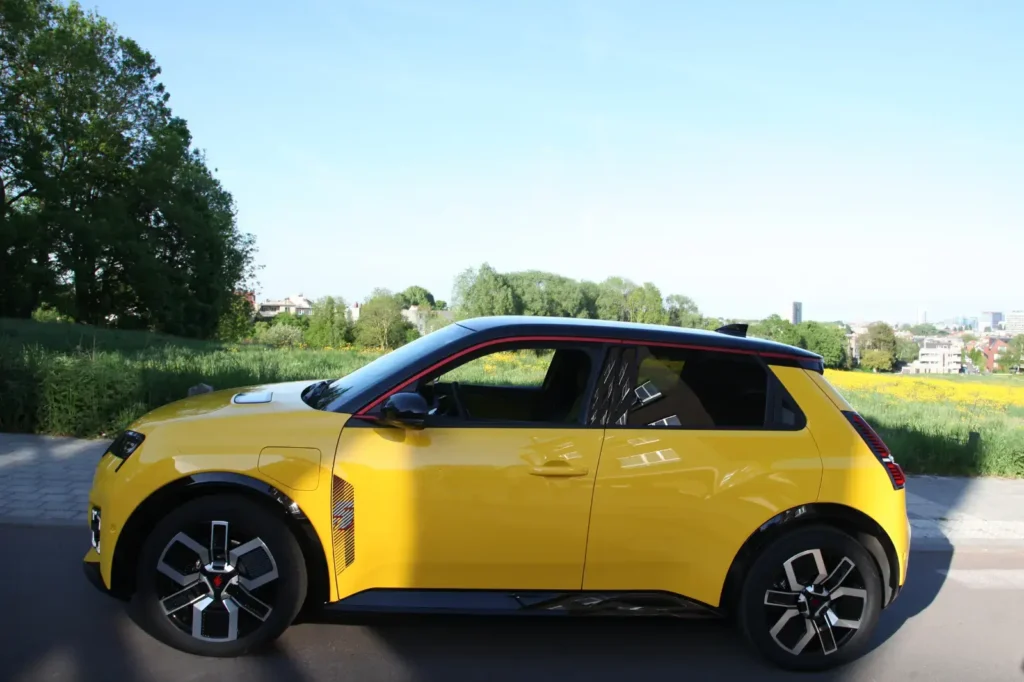 Essai Renault 5 électriques-profil