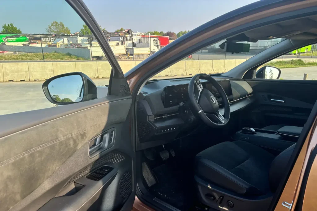 Nissan Ariya evolve 4wd e-force+20-siège-conducteur