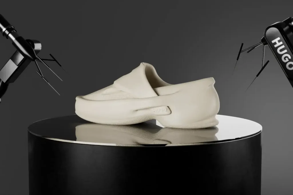 mocassin homme Hugo Boss 2025 HUGO FORWARD x Zellerfeld.mocassin blanche profil sur socle