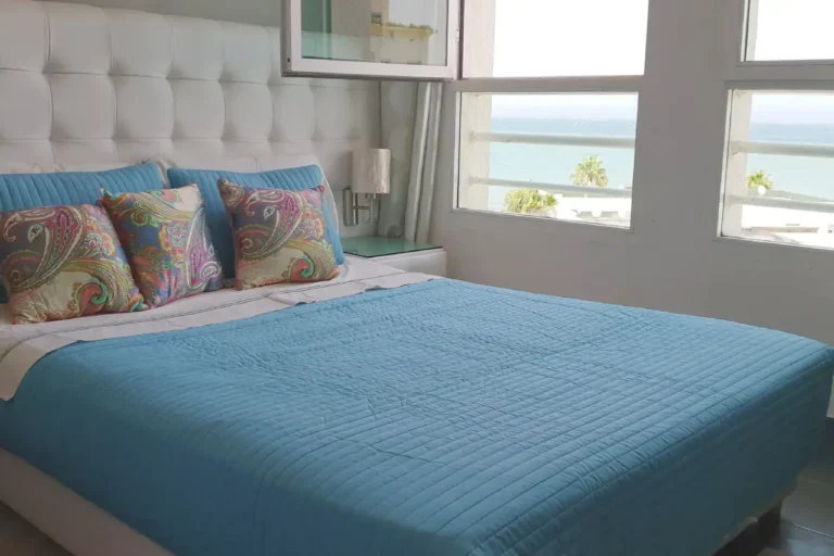 Appartement-tanger-malabata-1-chambre-2salons-Piscine-mer-Chambre