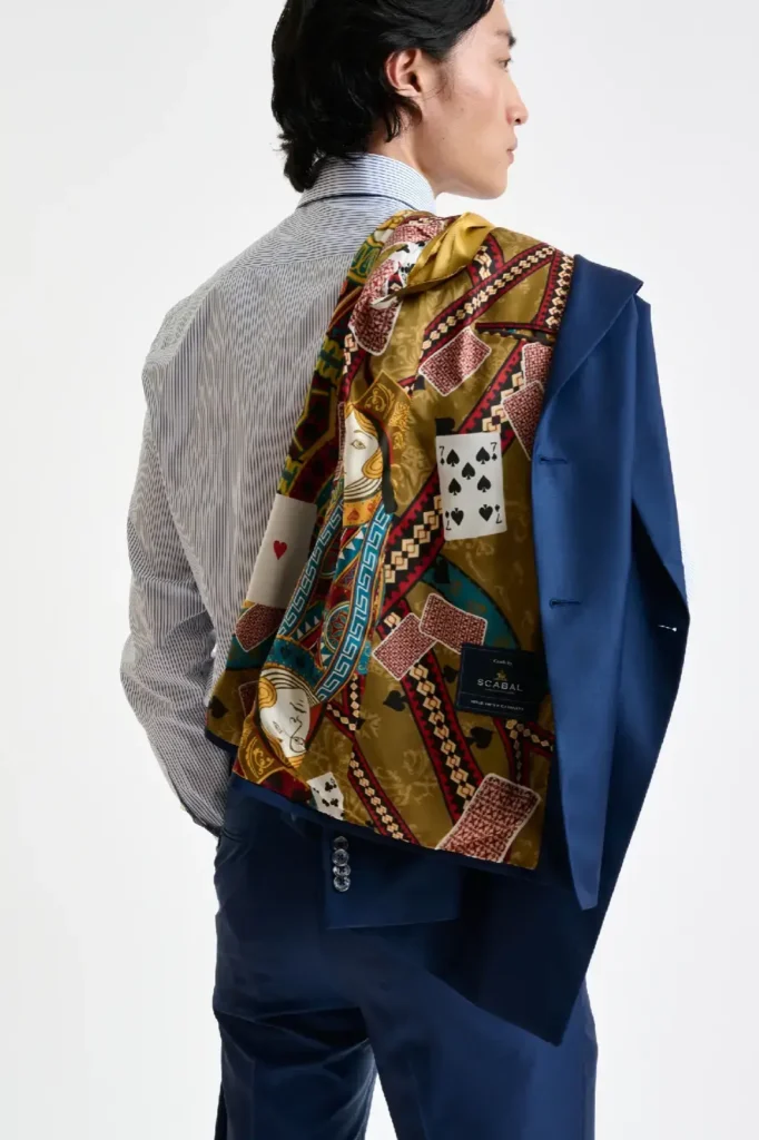 Costume Kenton Bleu en Laine et Cachemire Super 140's Triumph – Scabal