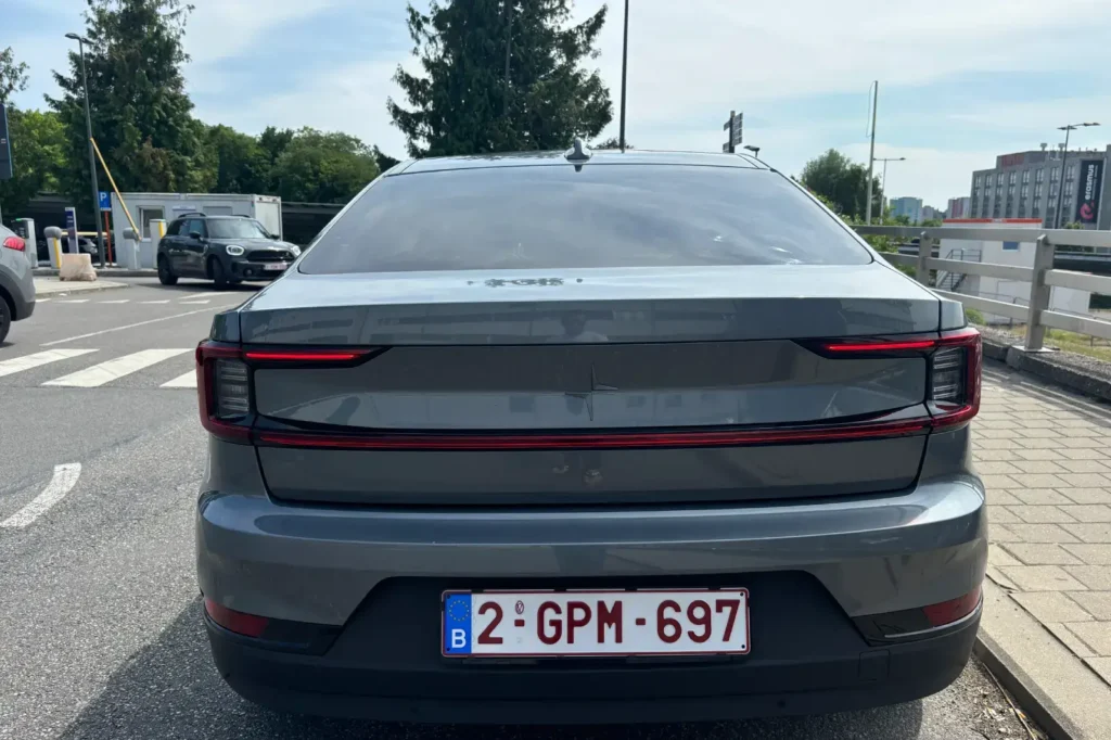 Essai Polestar 2 dual moteur 2025-Espace conducteur