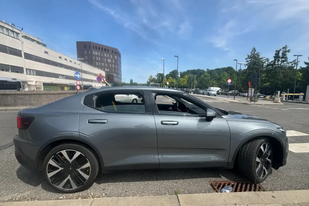 Essai Polestar 2 dual moteur 2025-Profil coté passager