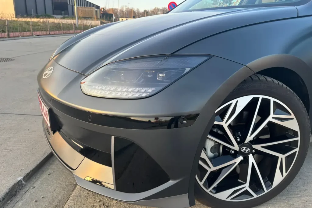 Hyundai-Ionic6-phare-avant-led-gauche