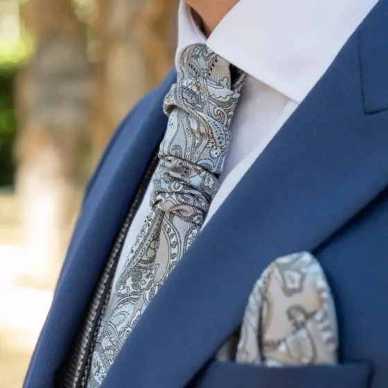 Comment porter cravate homme mariage