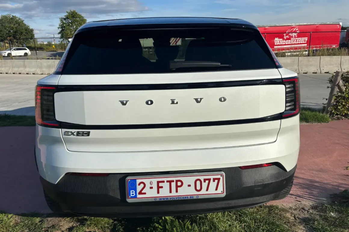 Essai Volvo EX30Plus2025électrique-Single Motor Extended Range—Crédit Photo Halhoule Mohamed-Blanche-Vue-Face-arrière
