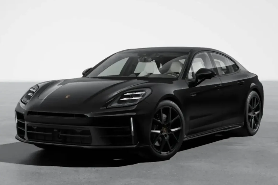 New 2026 Porsche Panamera 4 E-Hybrid Sedan black