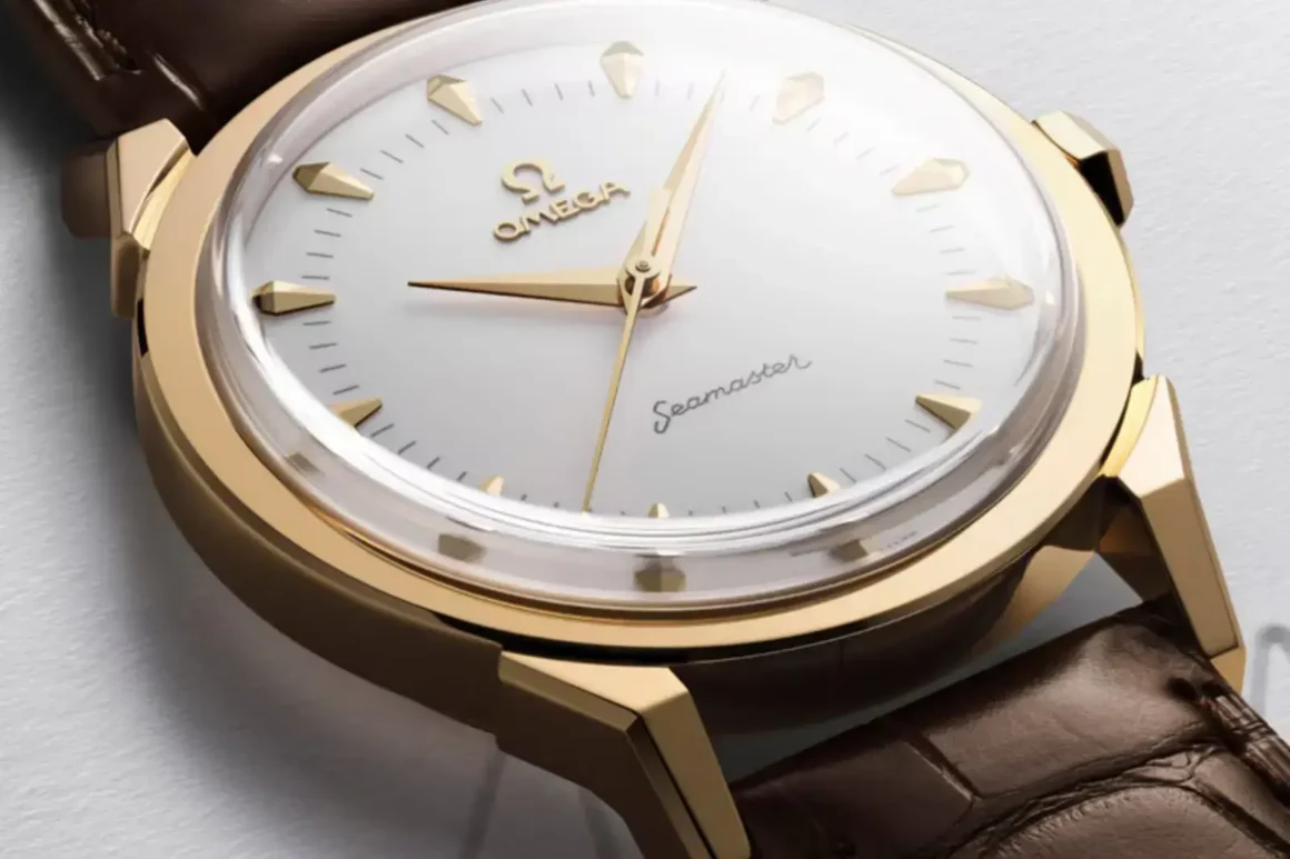 Omega lance une nouvelle Speedmaster 38 mm JO Milan-Cortina 2026-montre or-homme-bracelet cuir brun-close-up