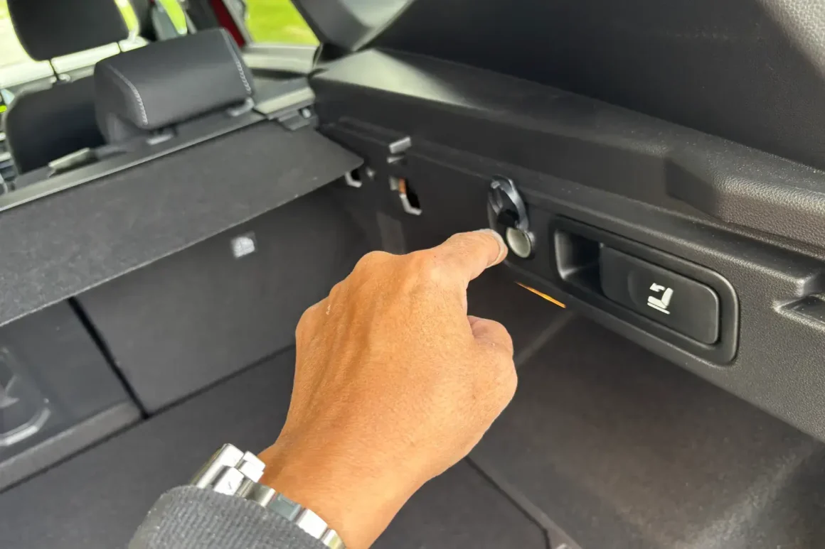 Dacia Bigster Hybrid Hybride 2026-Chargeur-coffre