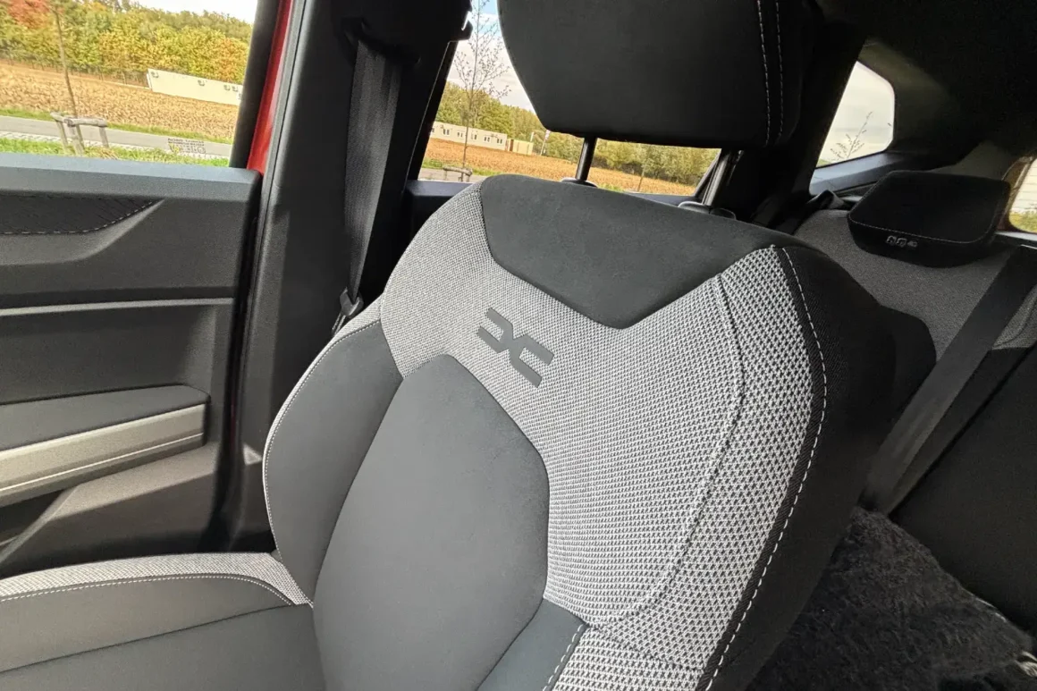 Dacia Bigster Hybrid Hybride 2026-siège