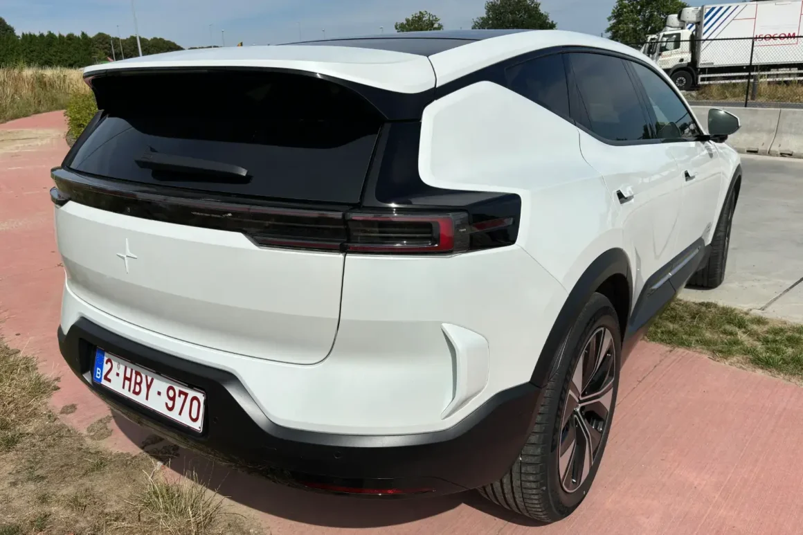 Essai Polestar3 blanche-Arrière