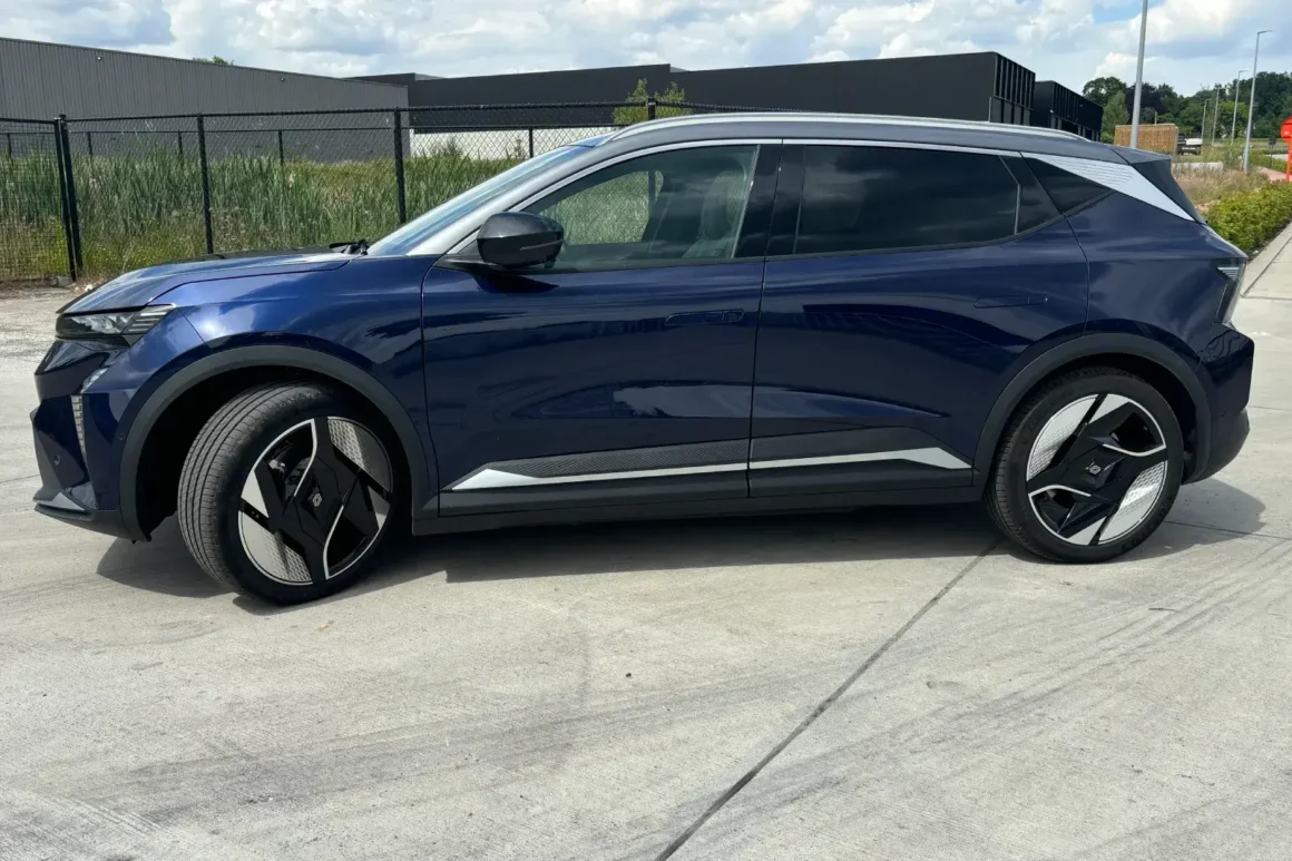 Renault Espace Full Hybrid E-Tech 2026 : le SUV familial qui réinvente les longs trajets