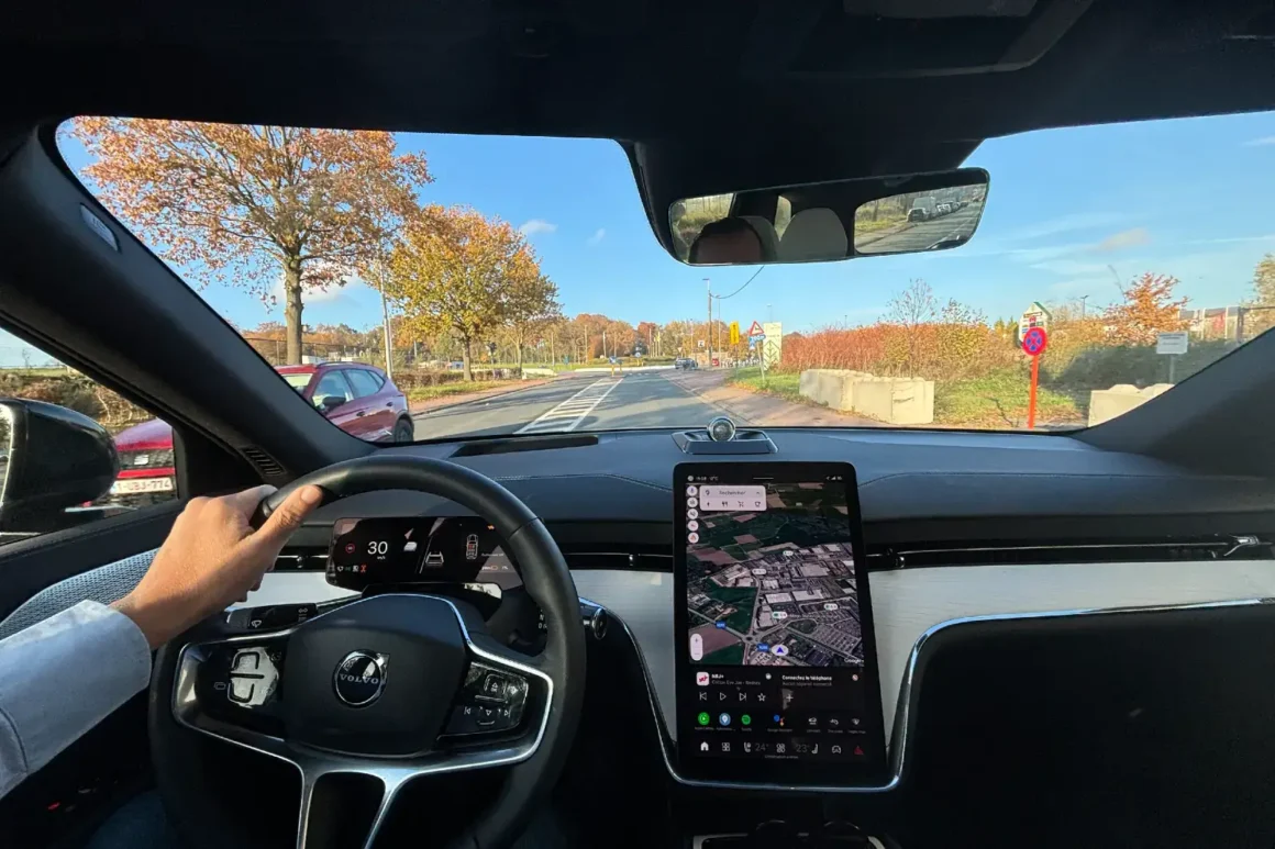 Volvo EX90-Twin-Motor-conduite-conford